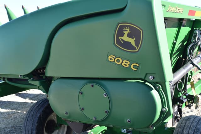 Image of John Deere 608C equipment image 3