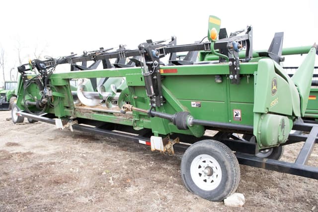 Image of John Deere 608C equipment image 2