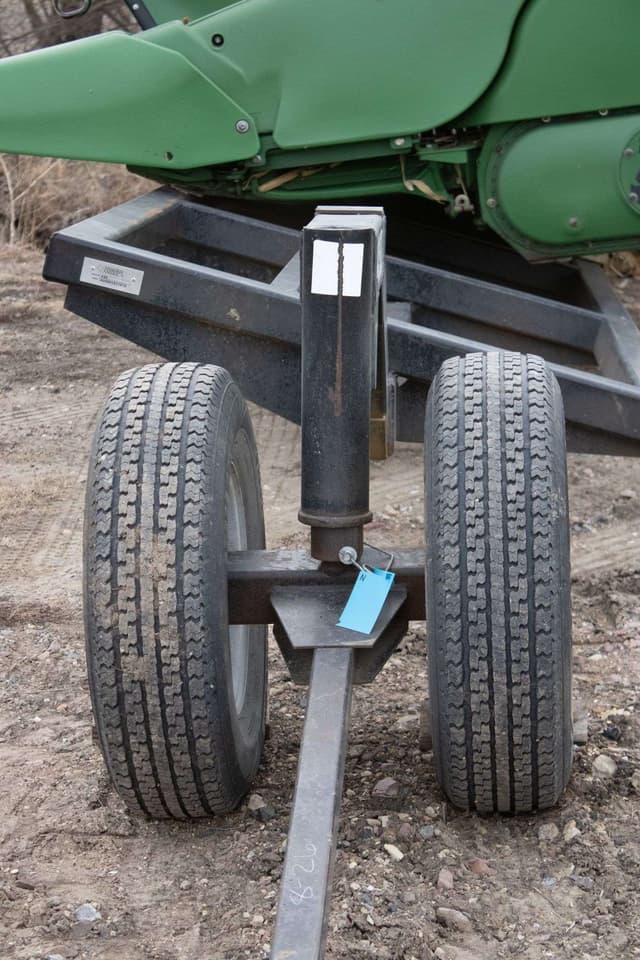 Image of John Deere 608C equipment image 4