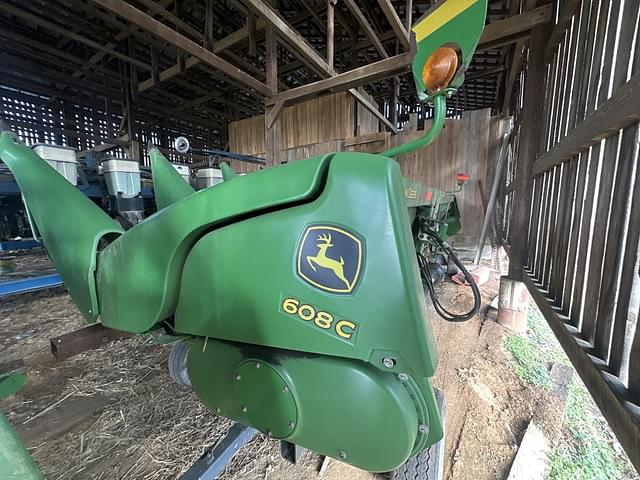 Image of John Deere 608C equipment image 3