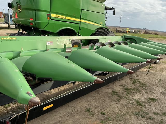 Image of John Deere 608C equipment image 1