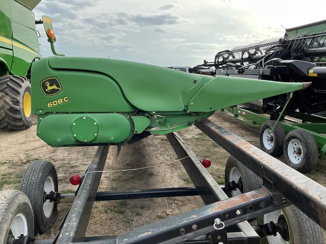 Image of John Deere 608C equipment image 2