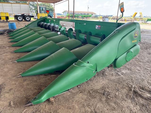 Image of John Deere 608C equipment image 3