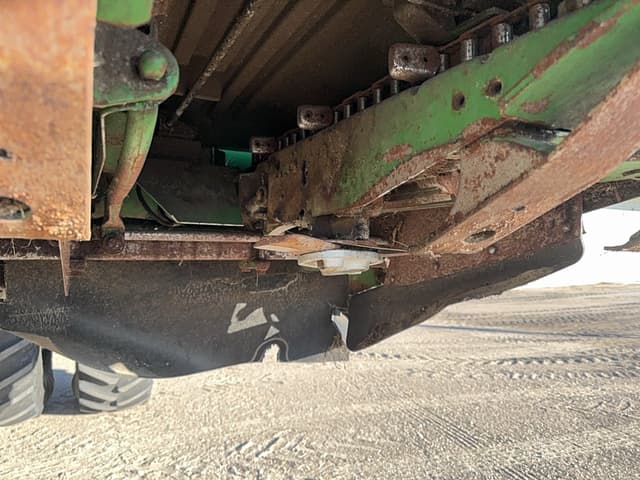 Image of John Deere 608C equipment image 3