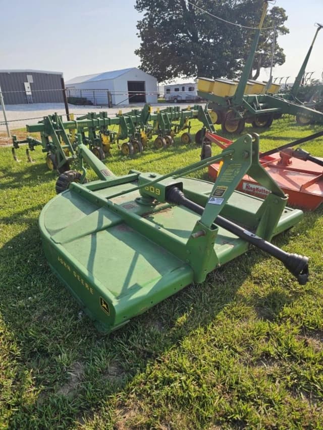 Image of John Deere 609 equipment image 1