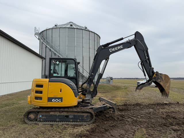Image of John Deere 60G equipment image 4
