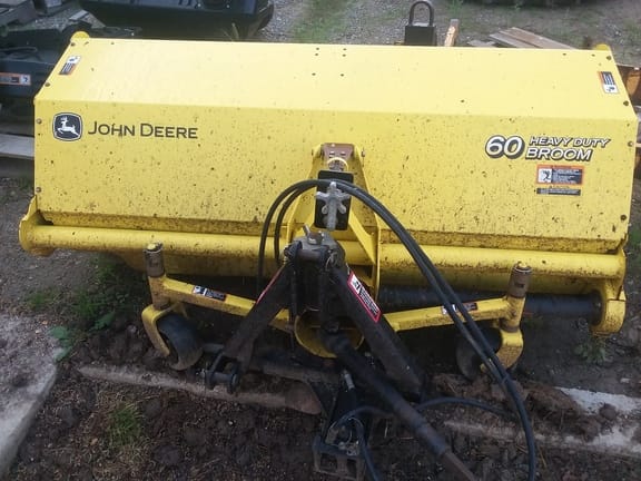 John Deere 60 Heavy Duty Broom Equipment Image0