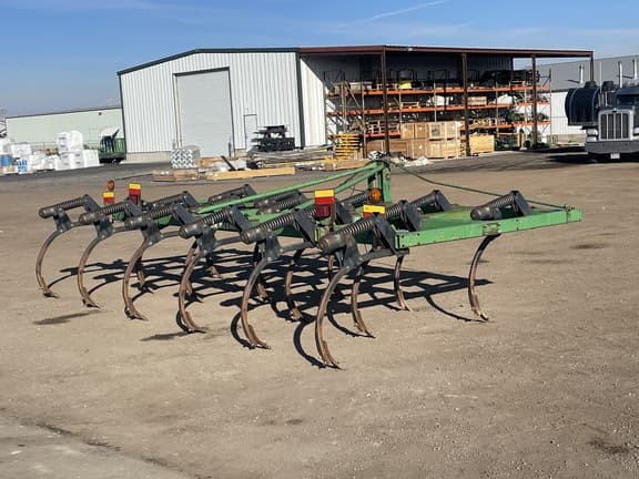 Image of John Deere 610 equipment image 4