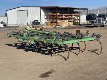 Main image John Deere 610