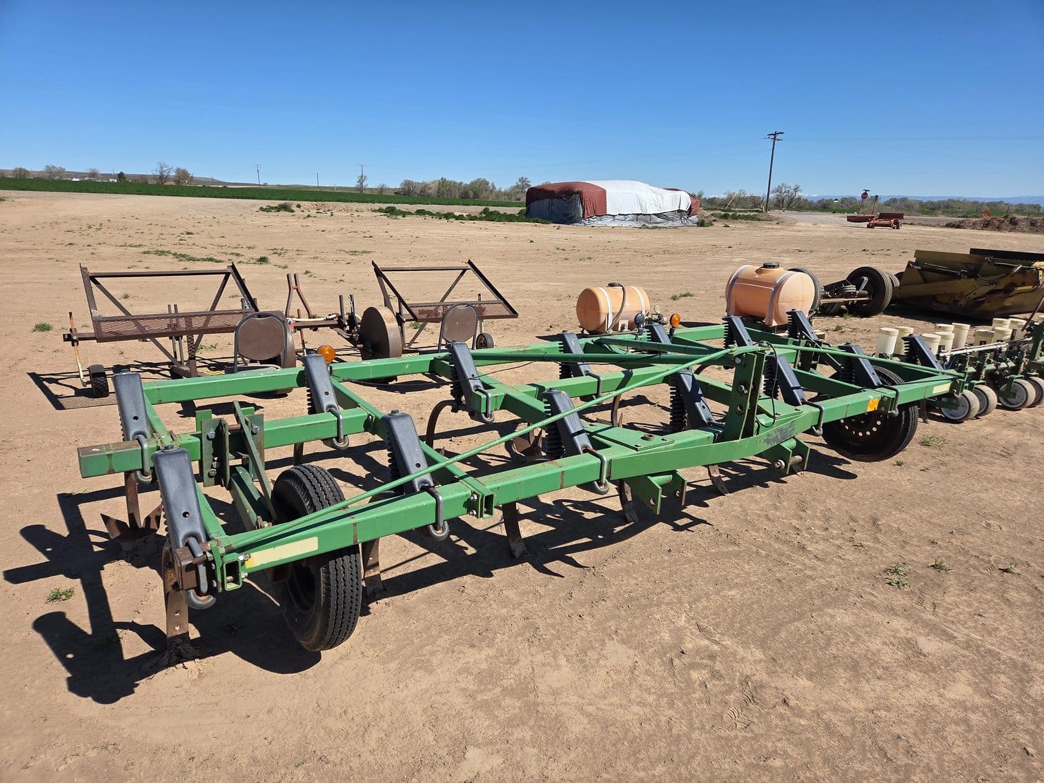 John Deere 610 Equipment Image0