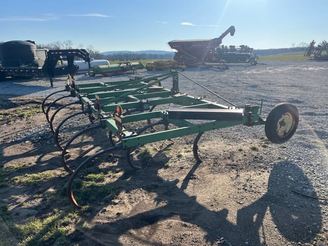 Image of John Deere 610 equipment image 2