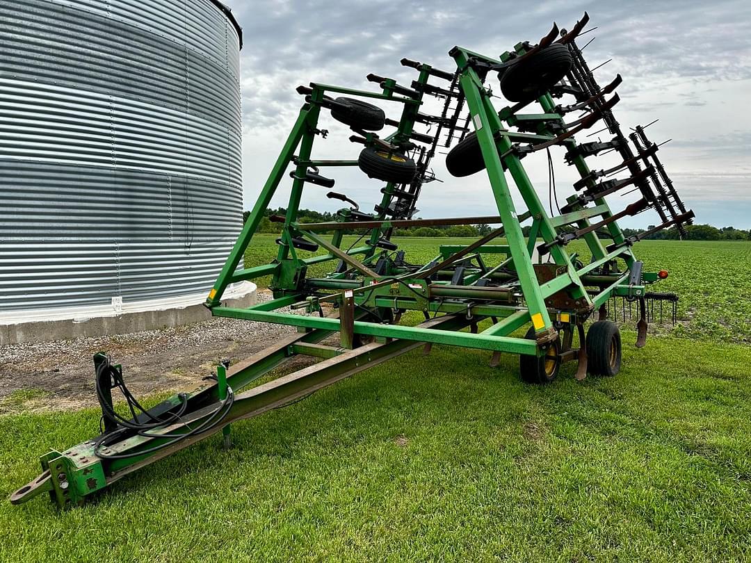 Image of John Deere 610 Primary image