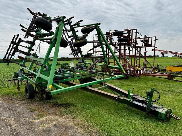 Image of John Deere 610 equipment image 2