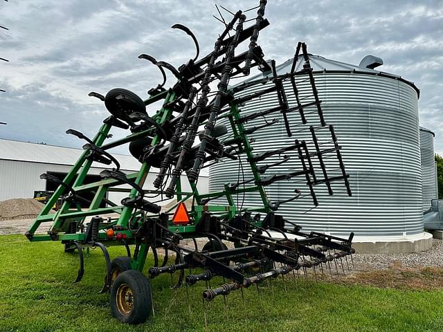 Image of John Deere 610 equipment image 4