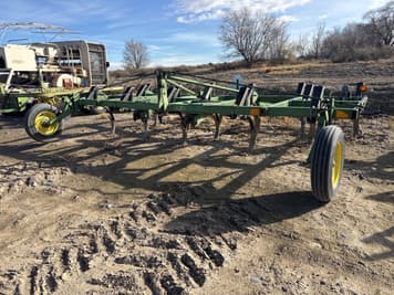 Main image John Deere 610