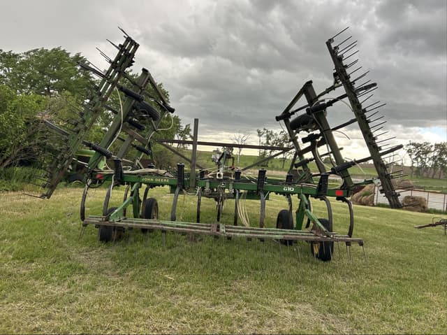 Image of John Deere 610 equipment image 2