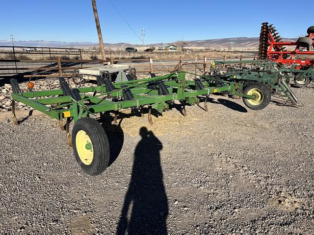 Image of John Deere 610 equipment image 2