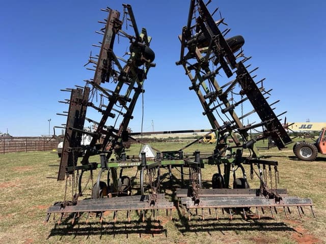 Image of John Deere 610 equipment image 3