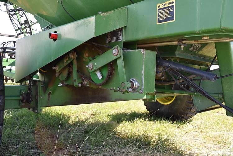 Main image John Deere 777 13