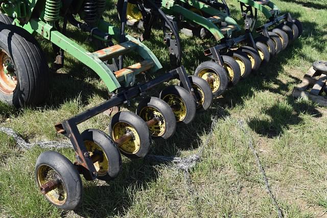 Thumbnail image John Deere 777 22