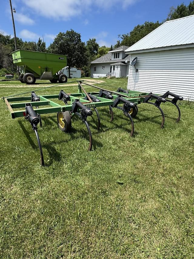 Image of John Deere 610 equipment image 4