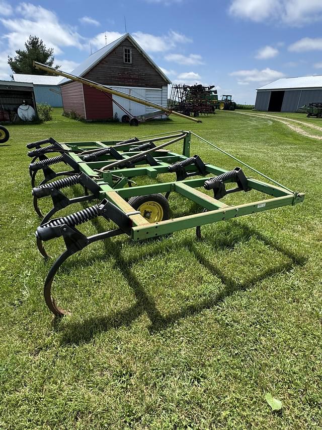 Image of John Deere 610 equipment image 2