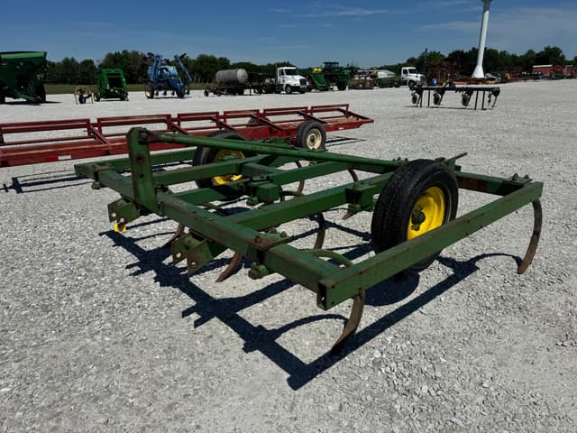 Image of John Deere 610 equipment image 2