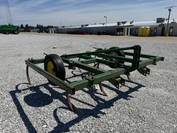 Main image John Deere 610