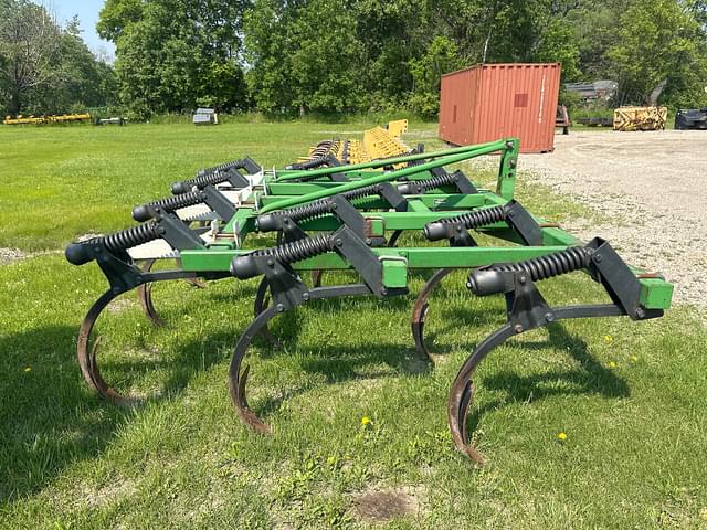 Image of John Deere 610 equipment image 2