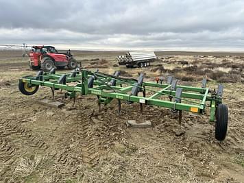 Main image John Deere 610