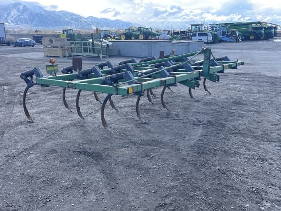 Image of John Deere 610 equipment image 2