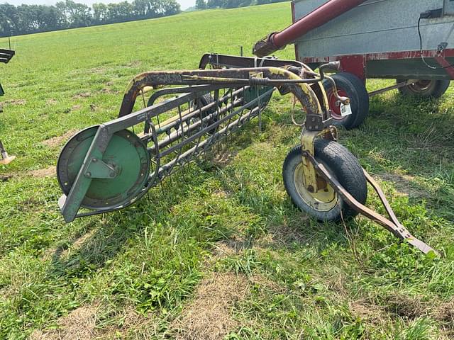 Image of John Deere 640 equipment image 1