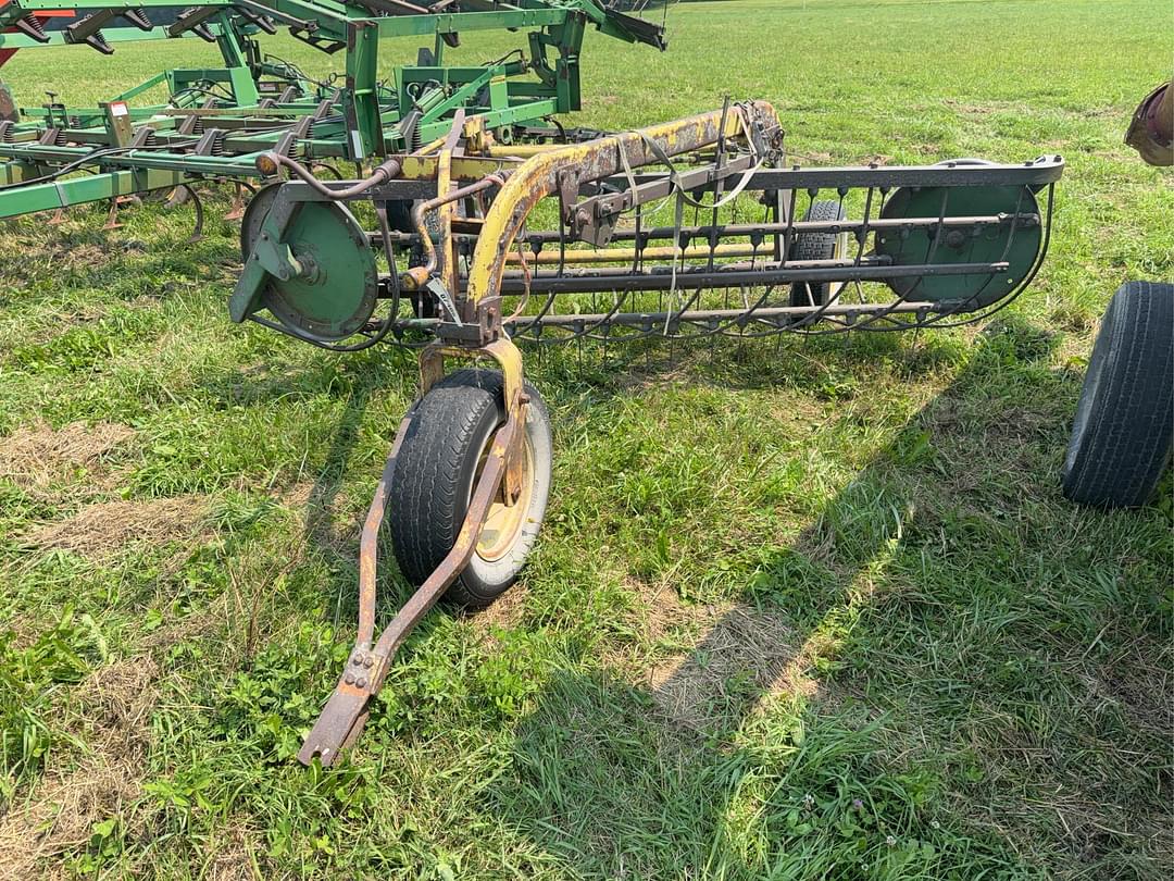 Image of John Deere 640 Primary image