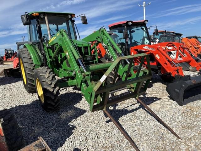 Image of John Deere 6100D equipment image 1