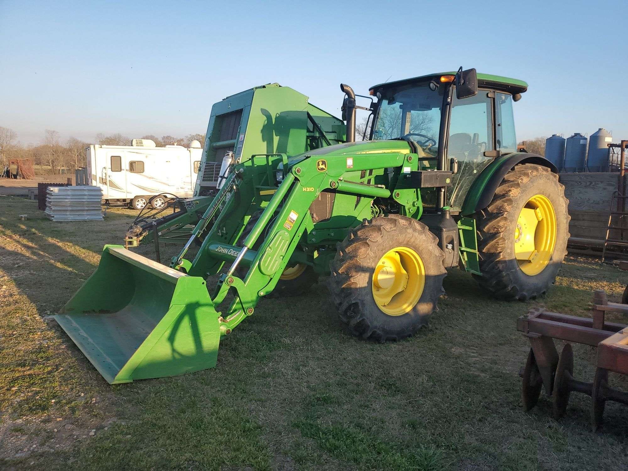 John Deere 6105E Equipment Image0