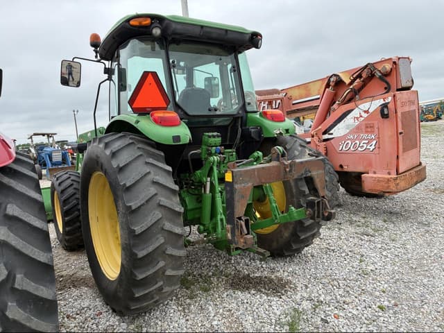 Image of John Deere 6105D equipment image 3