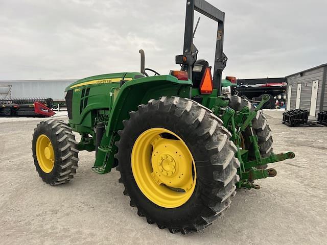 Image of John Deere 6105D equipment image 2