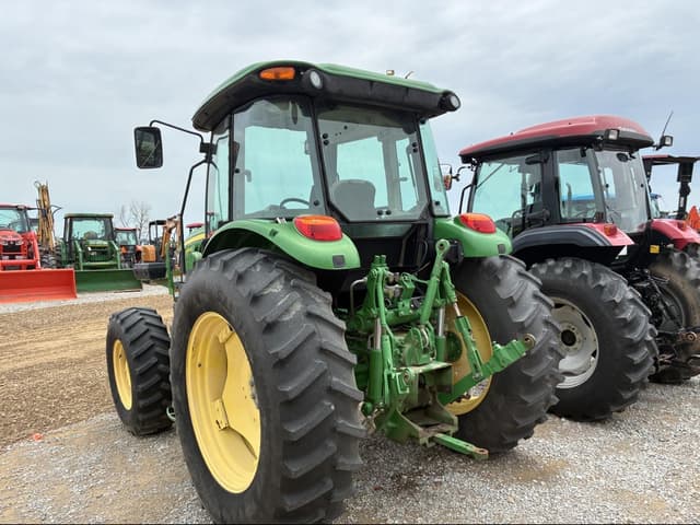 Image of John Deere 6105D equipment image 3