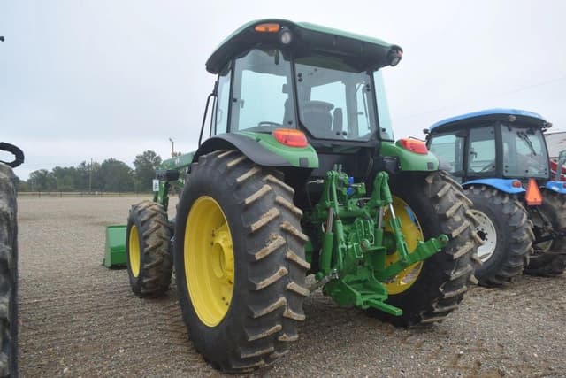 Image of John Deere 6105E equipment image 1