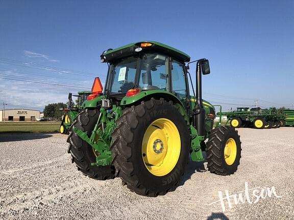 Image of John Deere 6105E equipment image 4