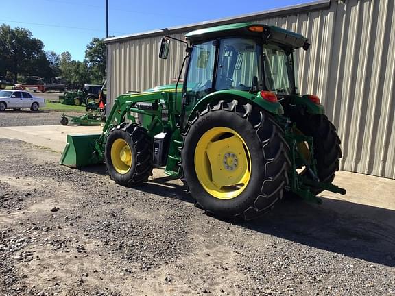 Image of John Deere 6105E equipment image 2