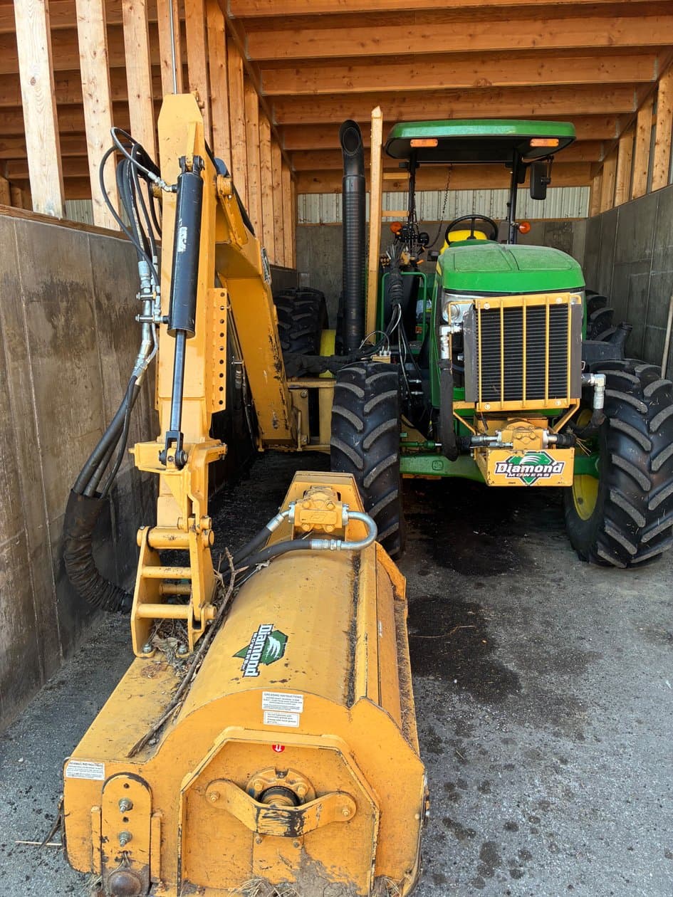 Image of John Deere 6105M Primary image