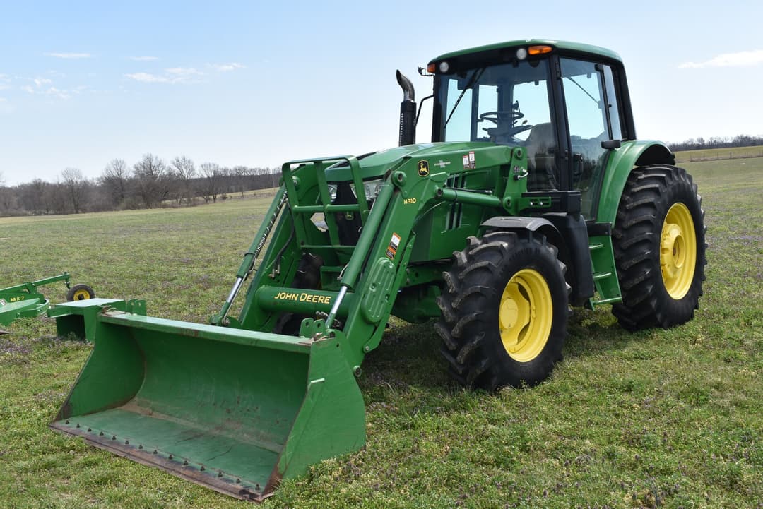 Image of John Deere 6105M Primary image