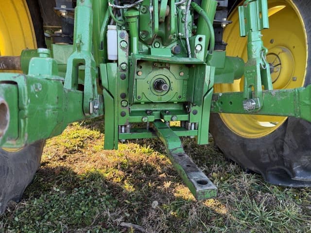 Image of John Deere 6105R equipment image 4