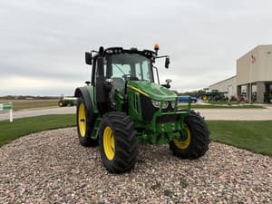 John Deere 6110M Image