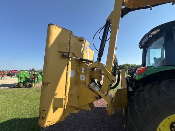 Image of John Deere 6110M equipment image 2