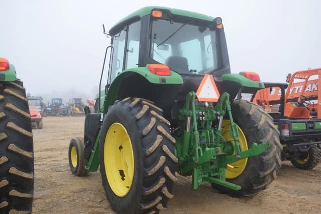 Image of John Deere 6110M equipment image 2