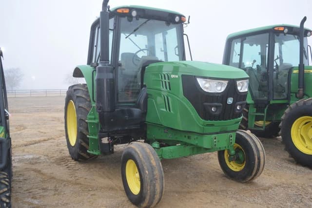 Image of John Deere 6110M equipment image 4