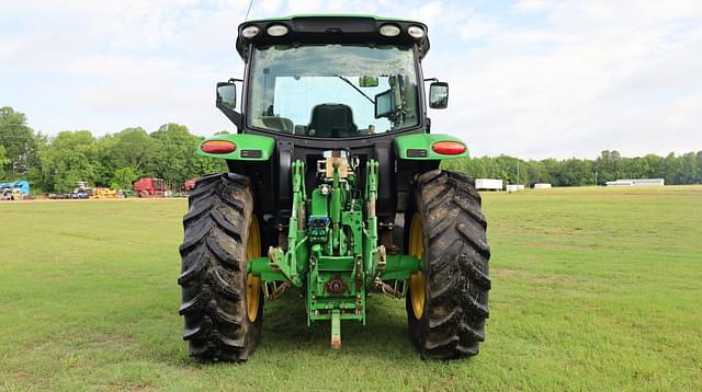 Image of John Deere 6110M equipment image 4