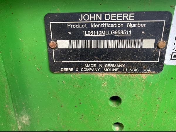 Image of John Deere 6110M equipment image 2